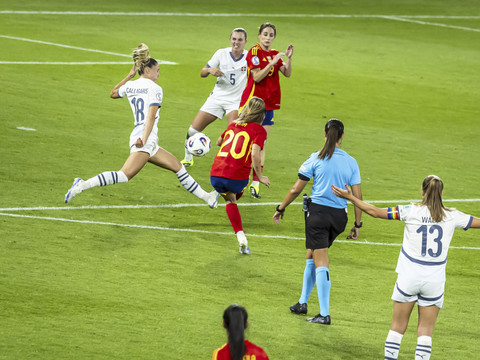 Euro dames 2025: l'Espagne trop forte pour les Suissesses
