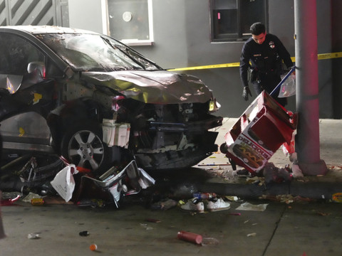 Une voiture fonce sur la foule à Los Angeles, au moins 30 blessés