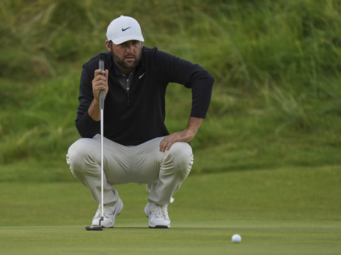 Scheffler toujours en tête, McIlroy remonte à la 4e place