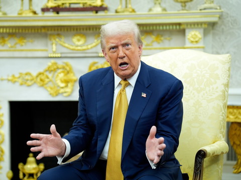 Affaire Epstein: Trump pilonne Obama pour désamorcer la polémique