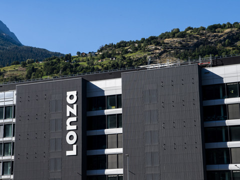 Lonza relève ses objectifs annuels après un solide premier semestre