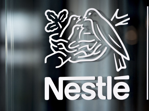 Nestlé: croissance tirée par les hausses de prix