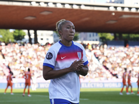 L'Angleterre avec James et l'Espagne avec del Castillo en finale
