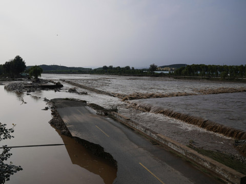 Déluge et inondations dans le nord de la Chine, quatre morts