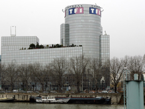 Le bénéfice de TF1 lesté par une surtaxe exceptionnelle