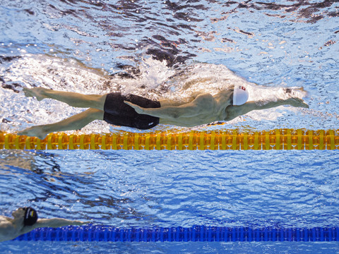 Mityukov en finale du 200 m dos