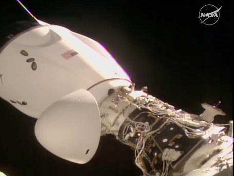 La capsule Crex Dragon de SpaceX arrimée à l'ISS