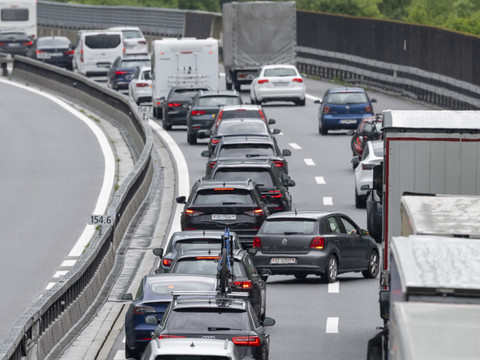 Intense circulation sur l'autoroute A2: bouchons au Gothard