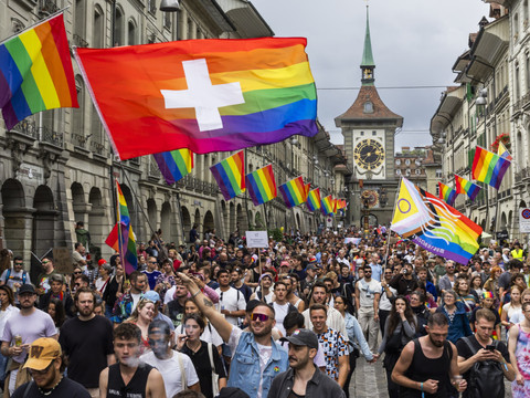 12'000 personnes à la Pride de Berne