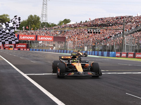 Nouveau doublé des McLaren, Norris devant Piastri