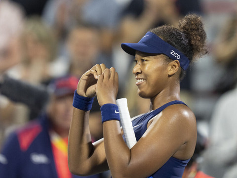 Naomi Osaka fonce dans le dernier carré