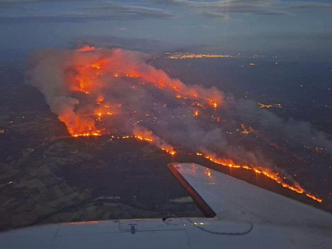 France: le plus gros incendie de l'été fait un mort et 13 blessés