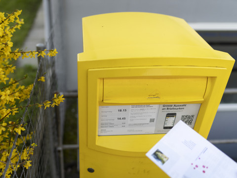 Monsieur Prix limite les hausses de tarifs demandées par la Poste