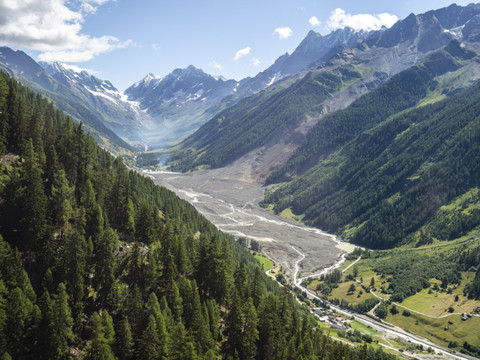Blatten: des mouvements de terrain visibles dès 2016 par satellite