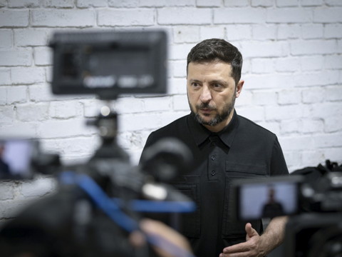 Zelensky rejette tout compromis territorial
