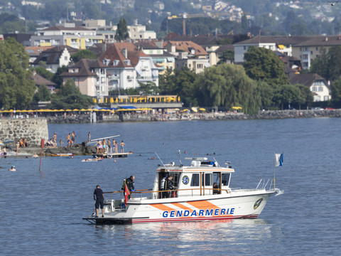 Un petit avion biplace s'abîme dans le lac Léman: pas de blessé