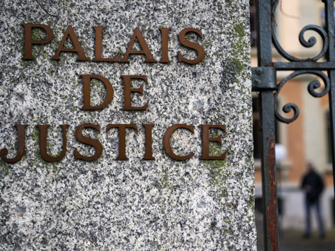 Valais: un Roumain condamné pour proxénétisme