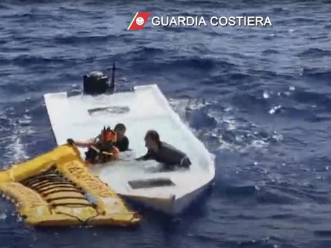 Italie: au moins 20 morts dans un naufrage au large de Lampedusa
