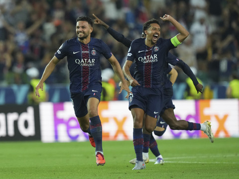 Le PSG bat Tottenham au bout du suspense