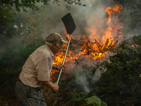 Espagne: au moins une trentaine d'arrestations liées aux incendies