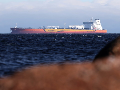 Le pétrole en retrait avant la rencontre Trump-Poutine