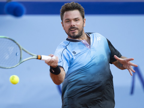 Wawrinka se hisse en demi-finales à Cancun