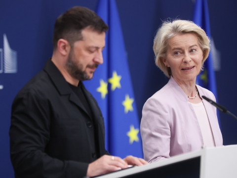 Les dirigeants européens aux côtés de Zelensky lundi à Washington