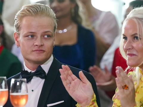 Le fils de la princesse Mette-Marit de Norvège inculpé pour viols
