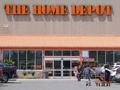 Home Depot fait le dos rond après un trimestre décevant