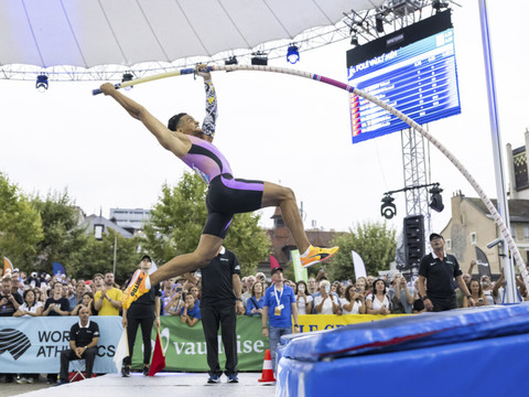 Sans Duplantis, Karalis a logiquement triomphé à la perche