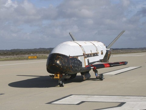Une fusée de SpaceX lance un drone spatial militaire américain
