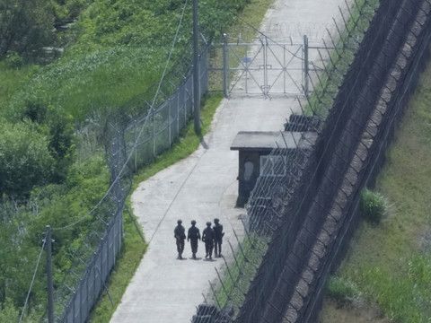 Pyongyang avertit Séoul après des tirs de semonce à la frontière
