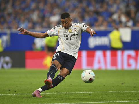 Mbappé porte encore le Real Madrid à Oviedo