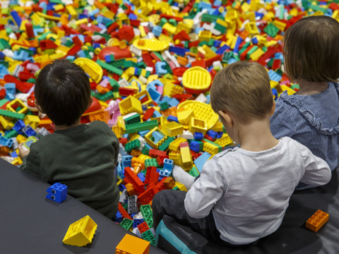 Après un solide semestre, Lego veut continuer sa percée