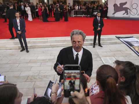 Venise déroule le tapis rouge au cinéma mondial