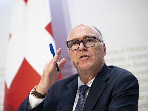 Projets de l'armée supervisés dès 2026 par des consultants externes