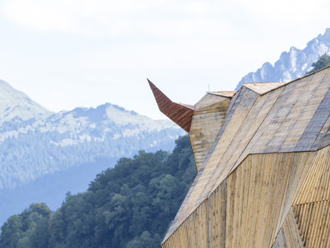 Trois jours de Fête fédérale de lutte lancés à Mollis (GL)