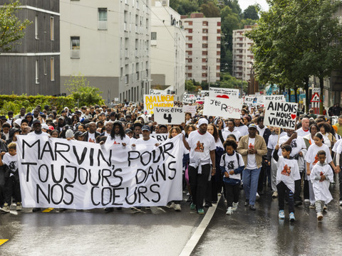 Lausanne: une Marche blanche en mémoire de l'ado décédé à scooter