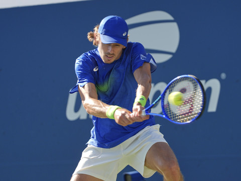 Alex de Minaur sur la route de Leandro Riedi