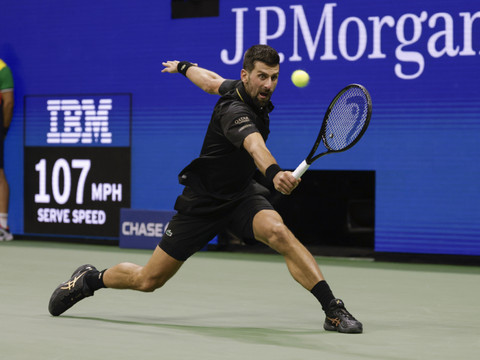 Djokovic et Sabalenka se ruent en quarts à New York