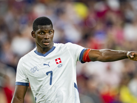 Breel Embolo passe de Monaco à Rennes