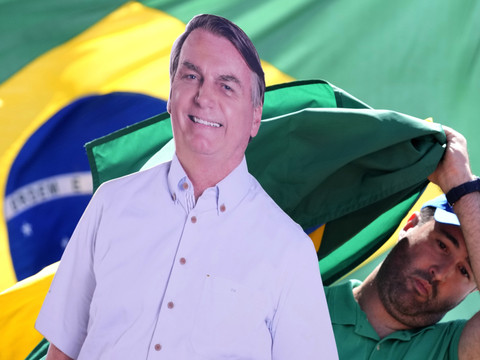 Brésil: Bolsonaro n'assistera pas à la phase finale de son procès