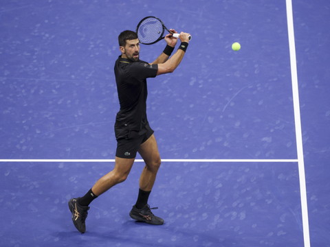 Djokovic bat Fritz et s'offre un choc contre Alcaraz en demie