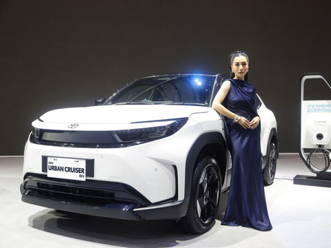 Toyota va produire un premier véhicule électrique en Europe