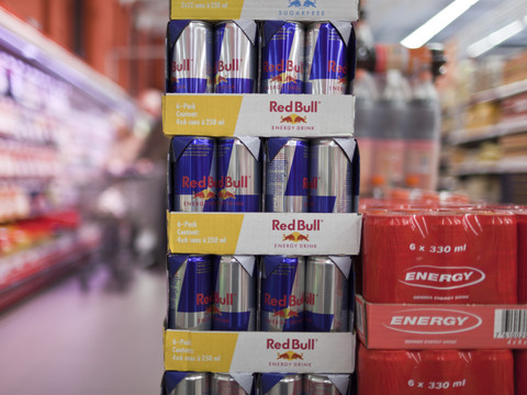 Angleterre: les moins de 16 ans privés de boissons énergisantes