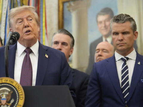 Trump renomme le ministère de la défense en ministère de la guerre