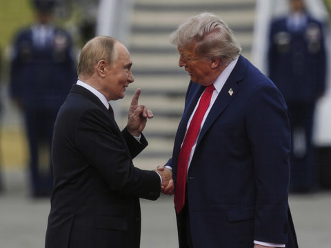 Ukraine: Trump dit qu'il parlera à Poutine prochainement