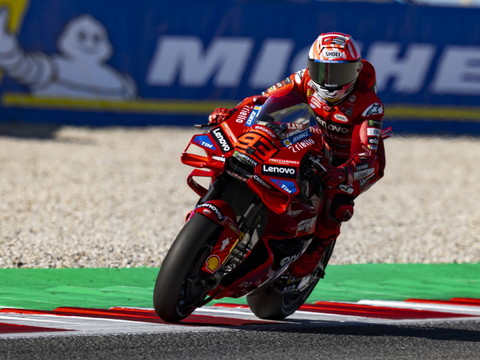 Marc Marquez profite des malheurs de son frère