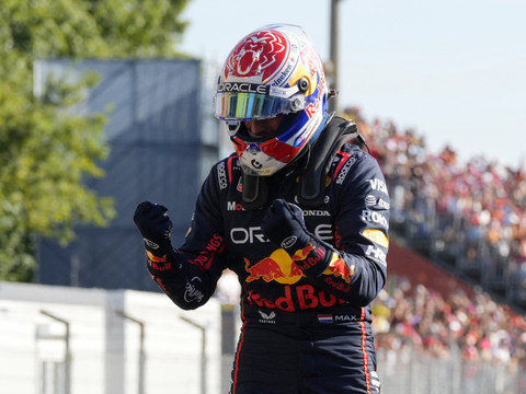 Verstappen en pole à Monza, devant les McLaren