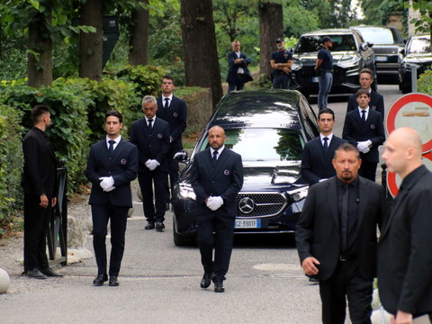 Dernier adieu à Giorgio Armani dans l'intimité